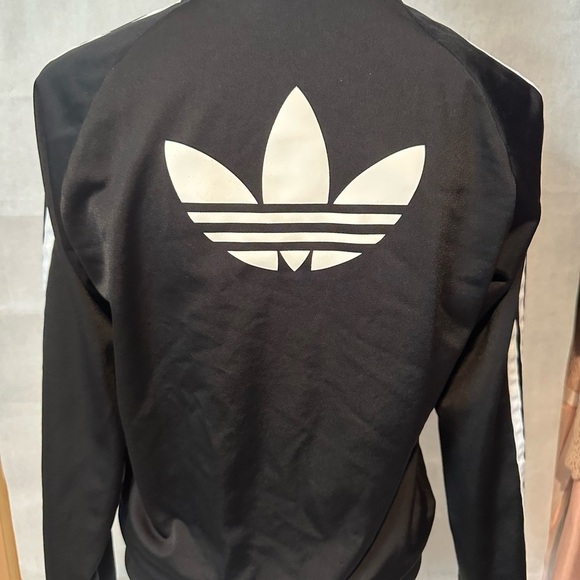 Adidas Black and White Varsity Jacket Sporty Style - Picture 5 of 9